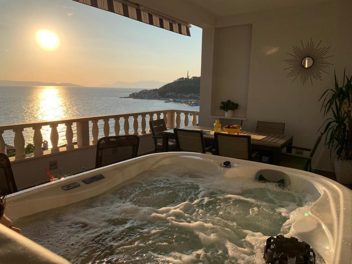 Apartments Villa Joy Podgora Bagian luar foto