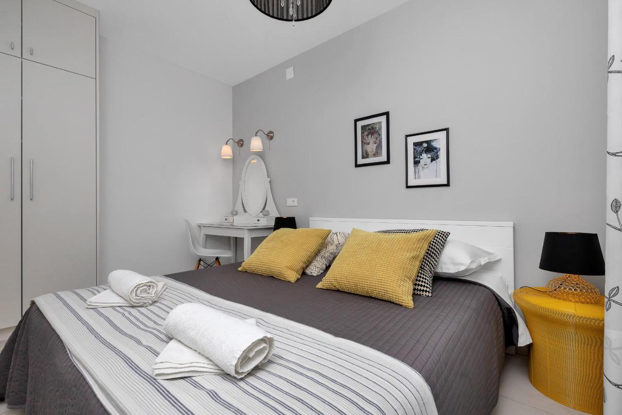 Apartments Villa Joy Podgora Bagian luar foto