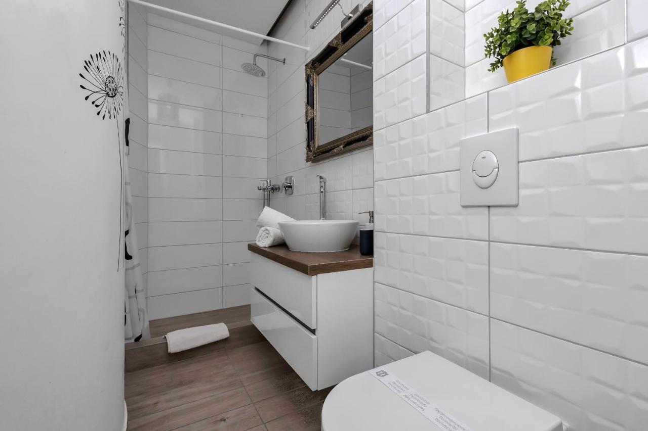 Apartments Villa Joy Podgora Bagian luar foto